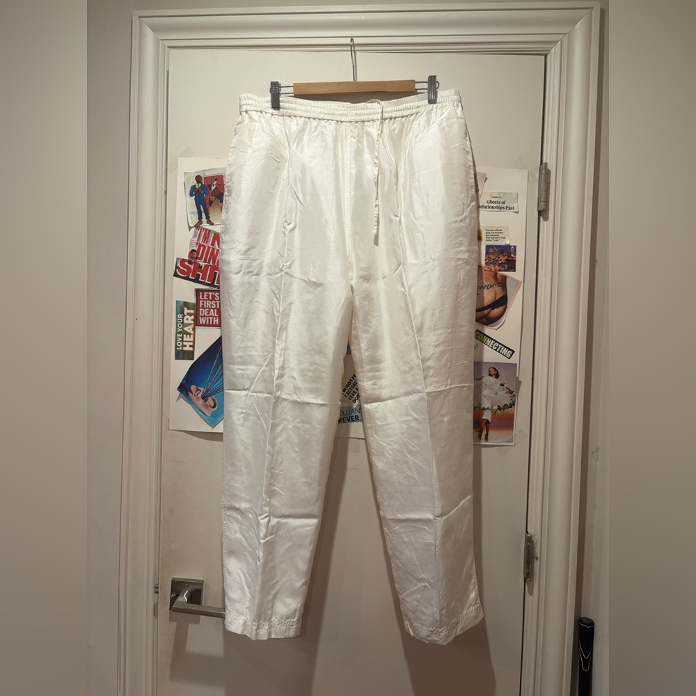 VTG Women's White Silk Joggers